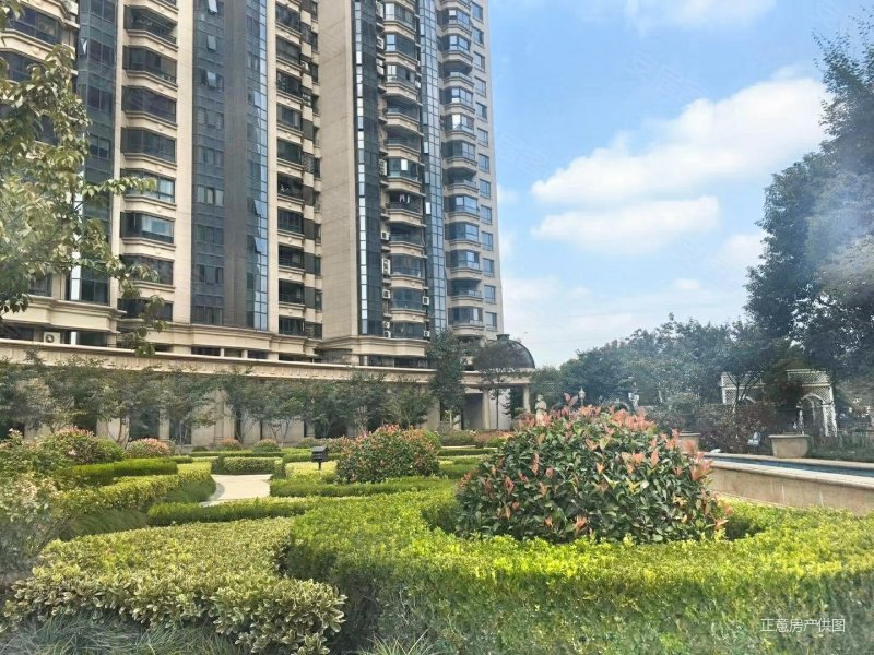 金鹰旁 弘辉首玺 400平复式 诚心出售 有钥匙看房随时!