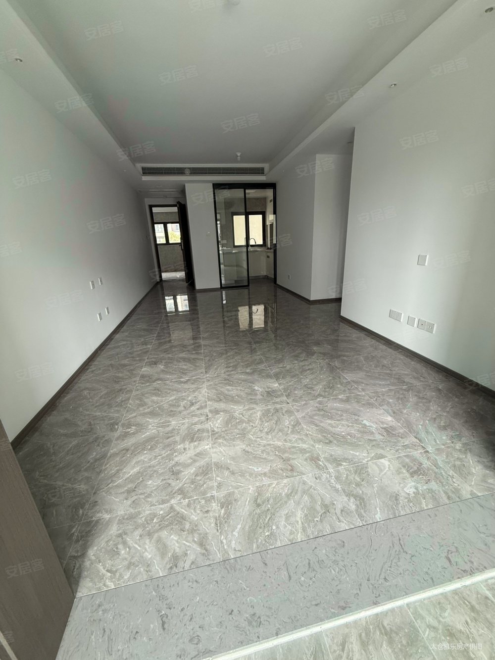 心望雅苑3室2厅2卫105㎡南北168万