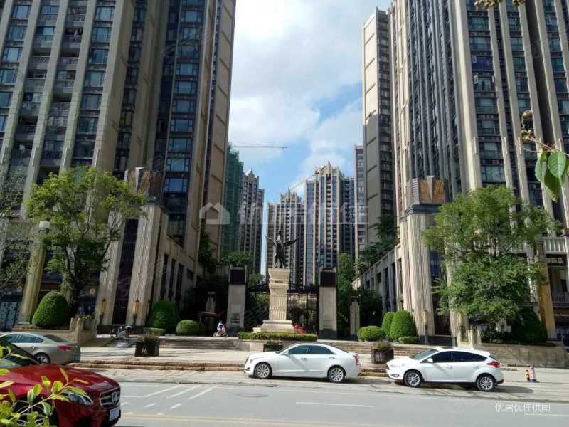 美泉1612 临地铁 商圈成熟 出行方便 双卫格局 房龄新