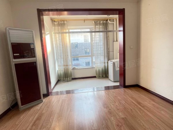 青岛即墨开发区一山一墅实验高中 一山一墅 真干净 全套套一 楼层好