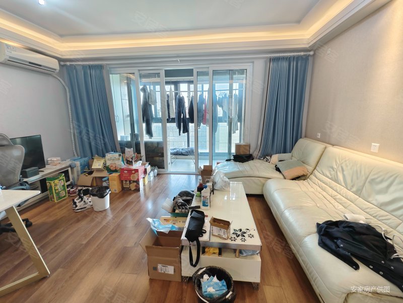 急售 保利玲珑公馆精装三房 电梯好楼层 配套成熟 随时看房