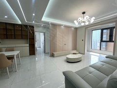 驻马店驿城大商新玛特玖隆茂旁,爱克首府三室,现代奶油风,家电齐全,可拎包入住出租房源真实图片