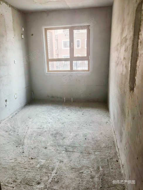 泽丰名苑毛坯1楼大三室带院