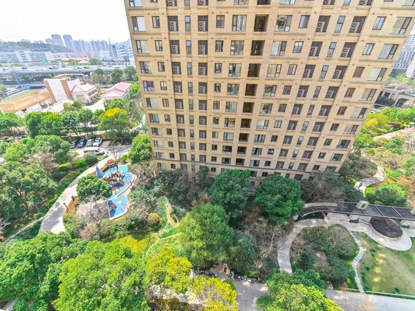 上海静安市北工业园象屿大宁悦府一号线汶水路丨价格可谈丨豪华装修丨