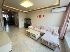白城洮北洮北城区住建局住建局附近步梯6楼两室一厅可短租离二医院挺近出租房源真实图片