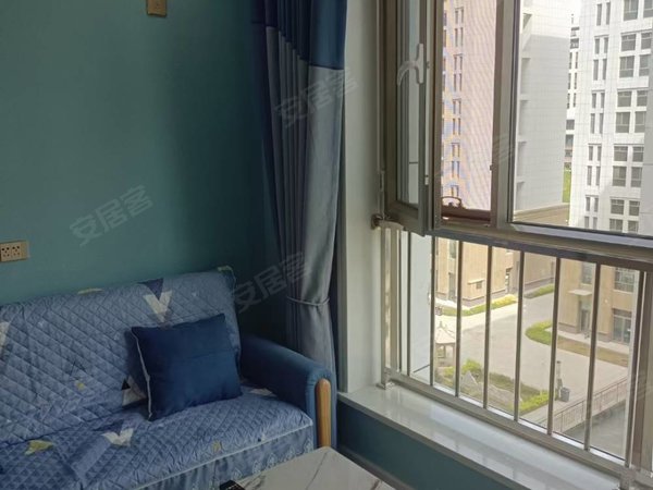 酒泉肃州酒泉城区金领广场新城区金领广场精装修电梯房小复式两室一厅