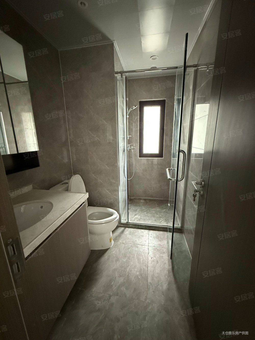 心望雅苑3室2厅2卫105㎡南北168万