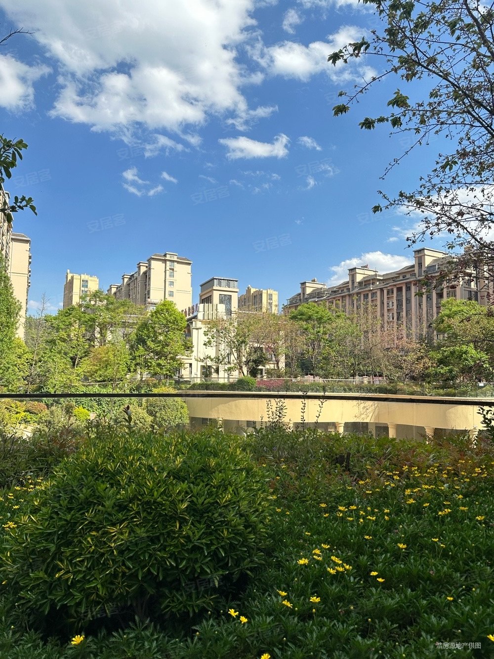 万辉星城蓝山郡