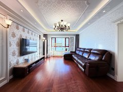 延边延吉北大区延大君御府电梯 4 楼 141 平三室两厅两卫品牌家具家电出租房源真实图片