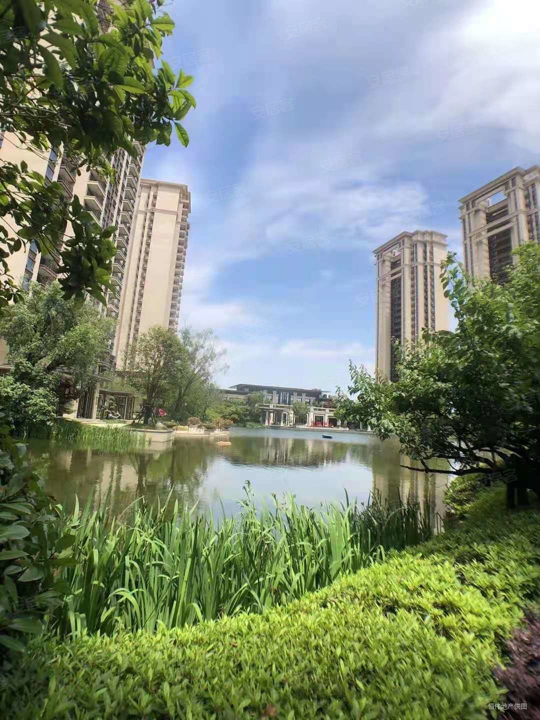 轻轨站点直达上海南站,恒大御景湾二手房,85.
