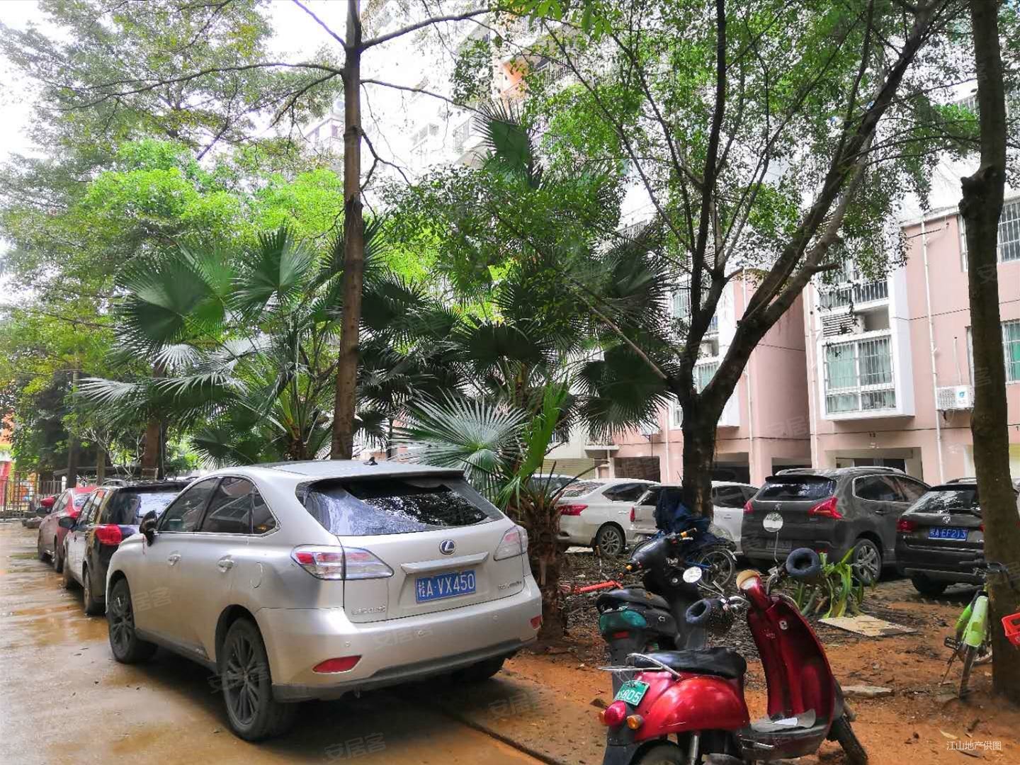 大学路里丽园小区电梯3房1145万可谈价公积金贷款均