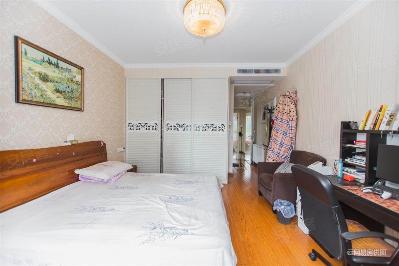 通扬路新光路九龙仓碧玺洋房三房人民医院1号线地铁口东林