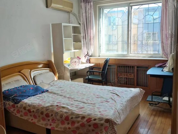 辽阳白塔新运大街电建社区辽化宾馆对个5楼2室1厅90平年租9000家电