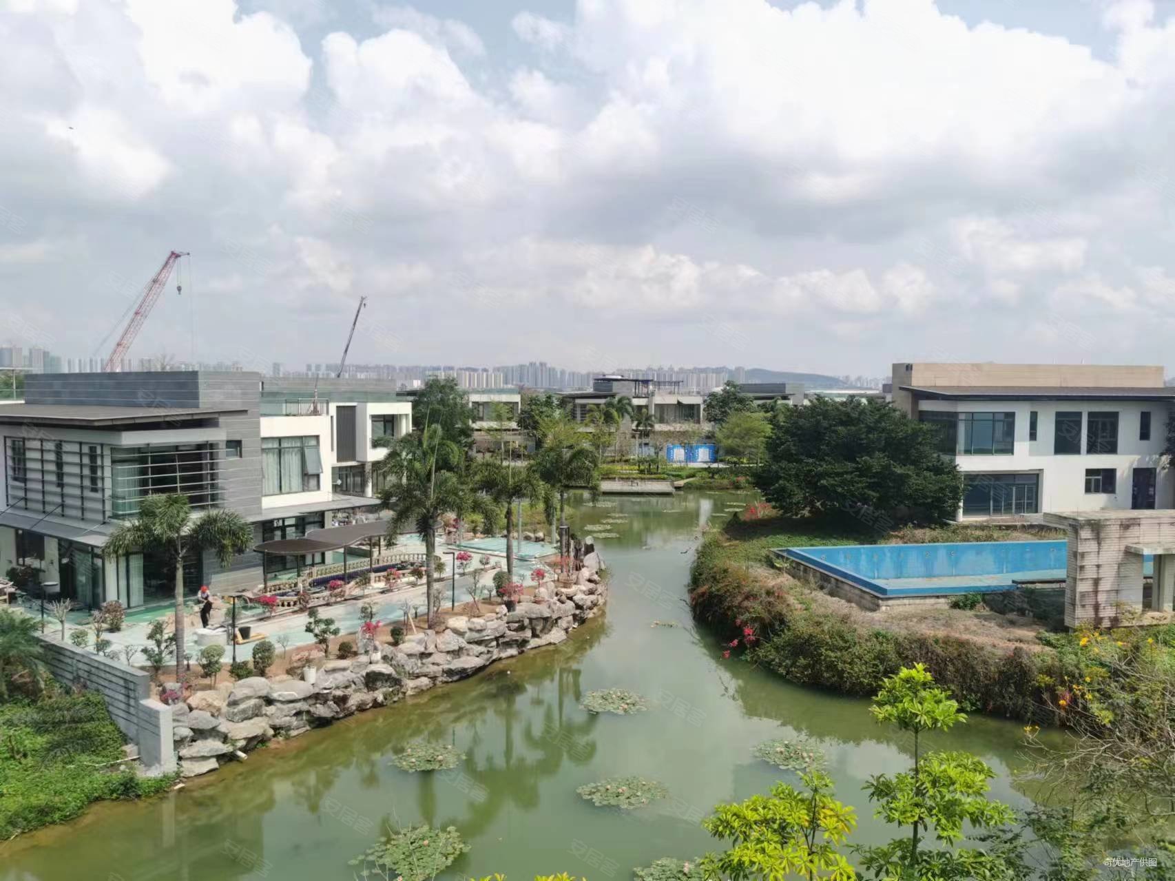 华发水郡二期别墅