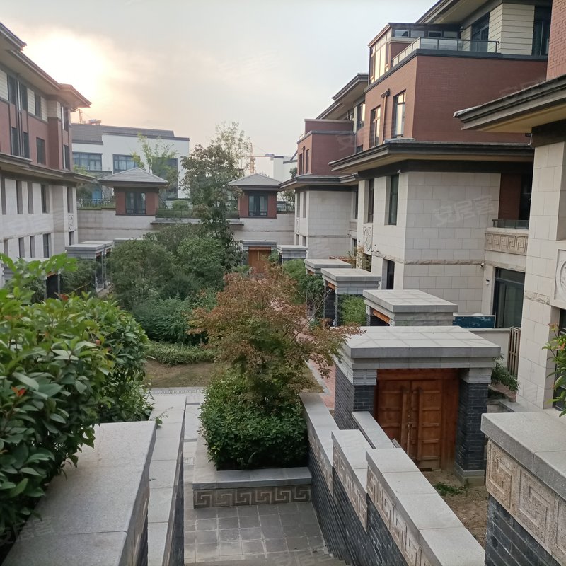 天地北湖湾别墅