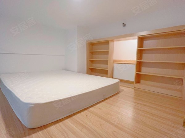 深圳宝安西乡碧桂园凤凰国际智谷西乡高端公寓两房一厅 碧桂园凤凰