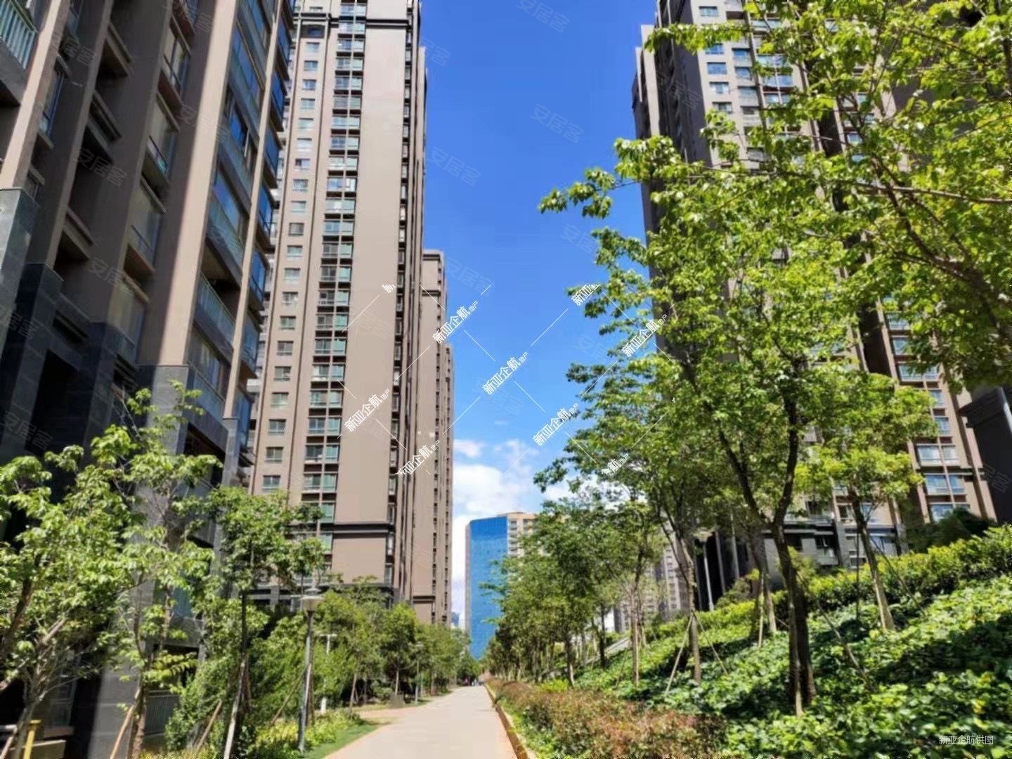 呈贡市政府云大旁惠景园精装三房东南端头呈贡一小