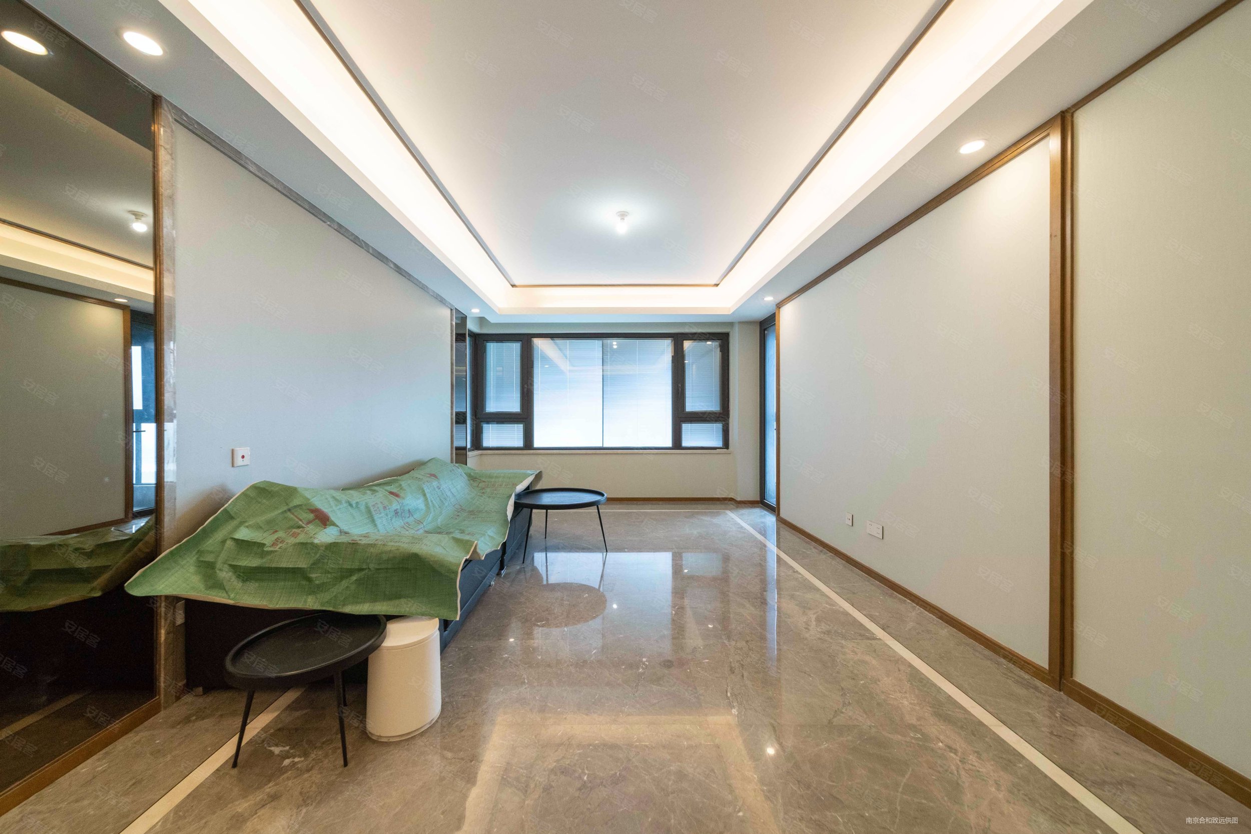 正荣润峯 近地铁 出行方便 带电梯 装修好 小三房