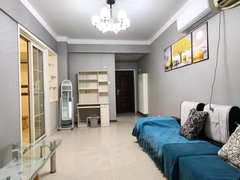 驻马店驿城大商新玛特玖隆茂一路之隔 爱家公寓 客卧分离 民水电 一排衣柜出租房源真实图片