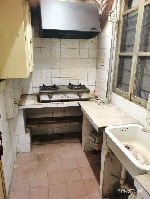 徐家浜双地铁口三楼2房诚意出售有钥匙