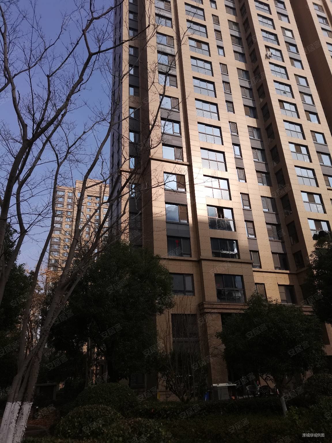 华府晶园1318楼128平米3室2厅2卫中央空调地暖新风