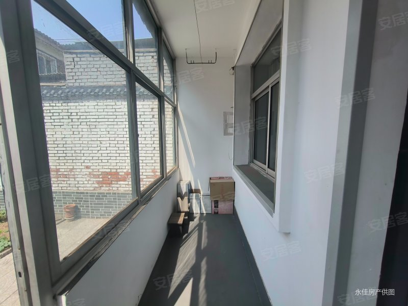 一楼带小院 中山路地铁口 个税 看房方便 急售,吉恒园别墅小区二手房