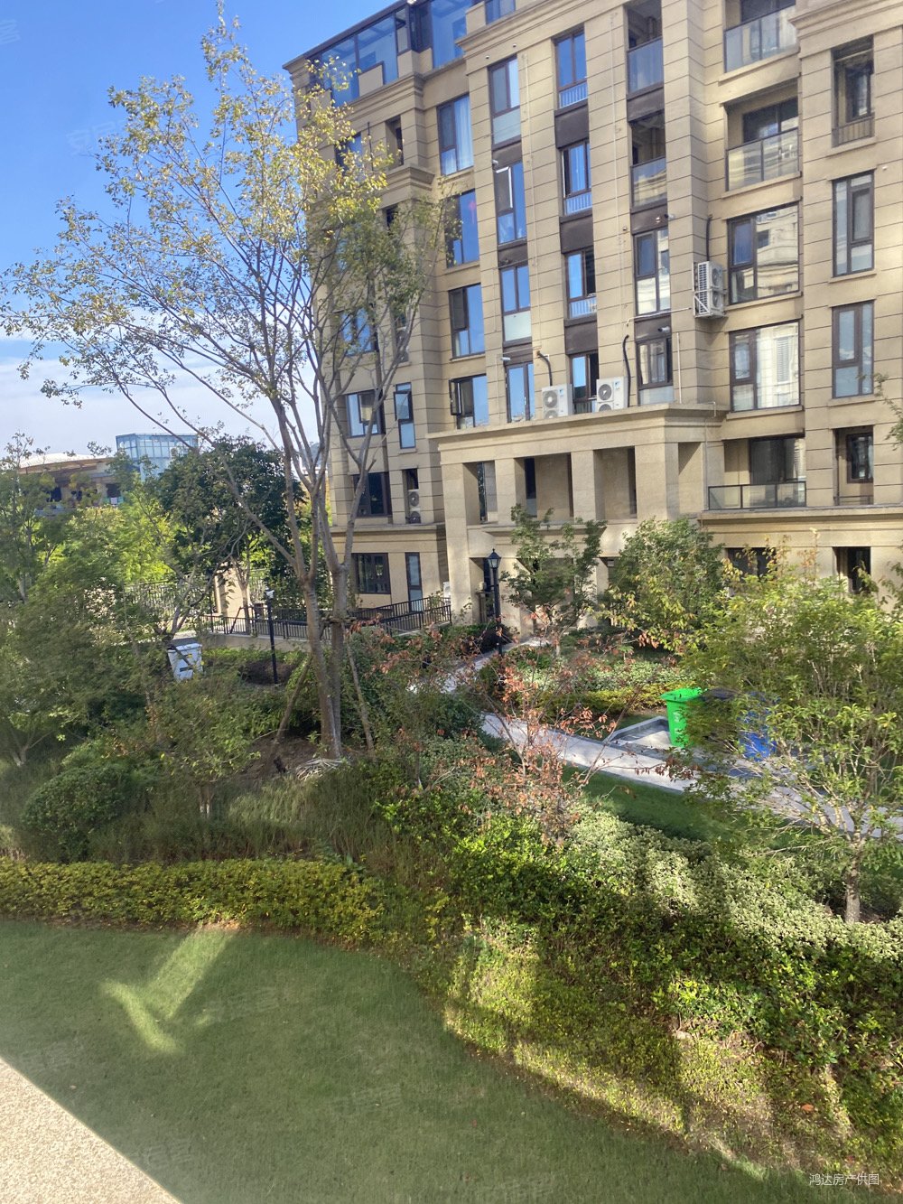 金峰又一城南区洋房2楼豪华装修未入住