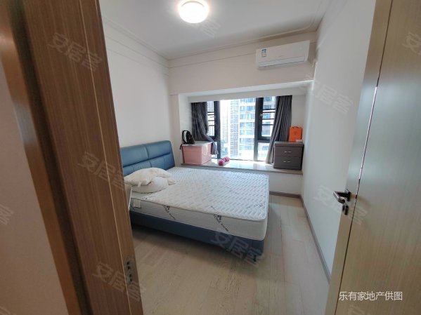 新上华盛珑悦大3房出售下个月满五税少