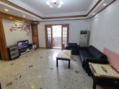 金涛庄东区，5楼2房2厅，配套全新沙发，冰箱，床垫，电视