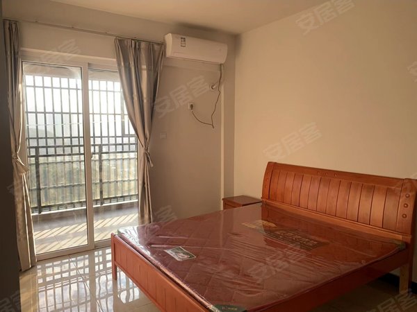 福州福清玉屏千面山小区千面山小区 4室2厅2卫出租房源真实图片