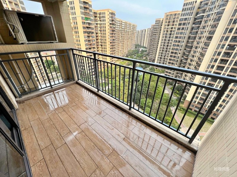 光明花半里3室2厅2卫129.18㎡南北178万