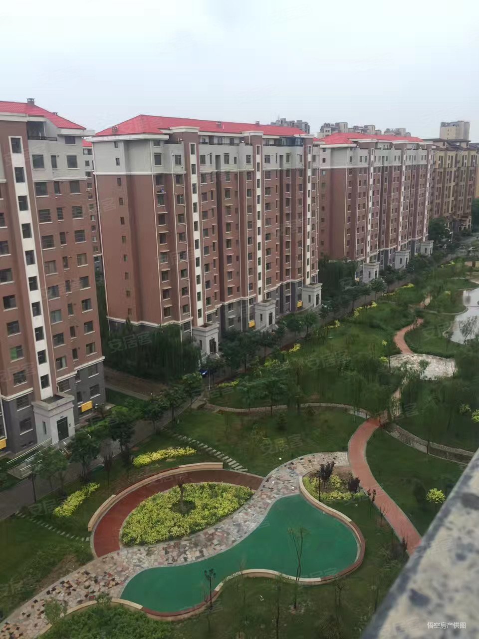 金盛瑞士花园2室2厅1卫93㎡南北63万