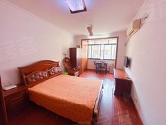 上海普陀中远两湾城靠近中潭路地铁 有钥匙 一房一厅 随时可看 性价比高出租房源真实图片