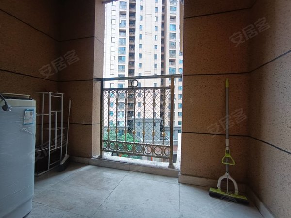 福州马尾江滨东大道名城紫金轩中建海峡,大德广场旁边.