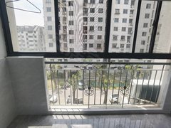 上海静安场中路实拍 精装修 白玉兰馨园  电梯房 密码锁 随时看 空关出租房源真实图片
