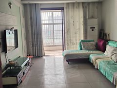 莱芜莱城莱城城区口镇重汽附近雍和园精装三居室出租,有钥匙随时看房出租房源真实图片