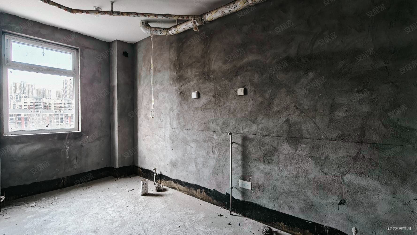 丽景华庭3室2厅2卫165㎡南北131万