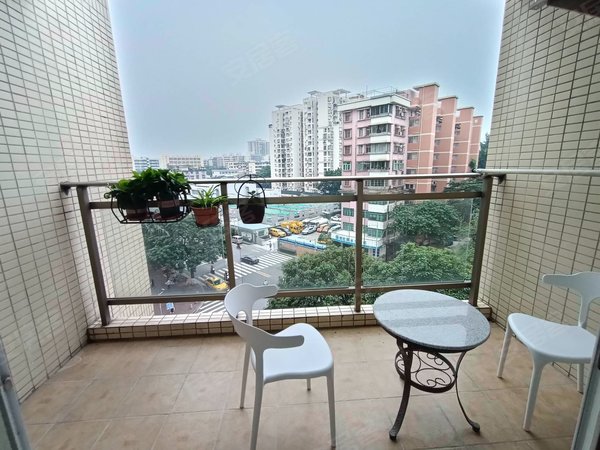 广州海珠广州塔泓景花园(b区)有钥匙随时看房 泓景花园精装两房 温馨