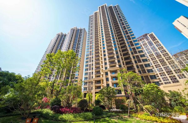 中海锦城国际 3房首付82万 一口价230万 高层 急售满二