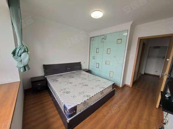 上海嘉定南翔泰翔嘉苑泰翔嘉苑 南北通透 采光好 家电齐全出租房源