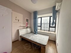 蚌埠蚌山新城区城南聚云广场旁边次卧出租环境好带飘窗拎包入住上班方便出租房源真实图片
