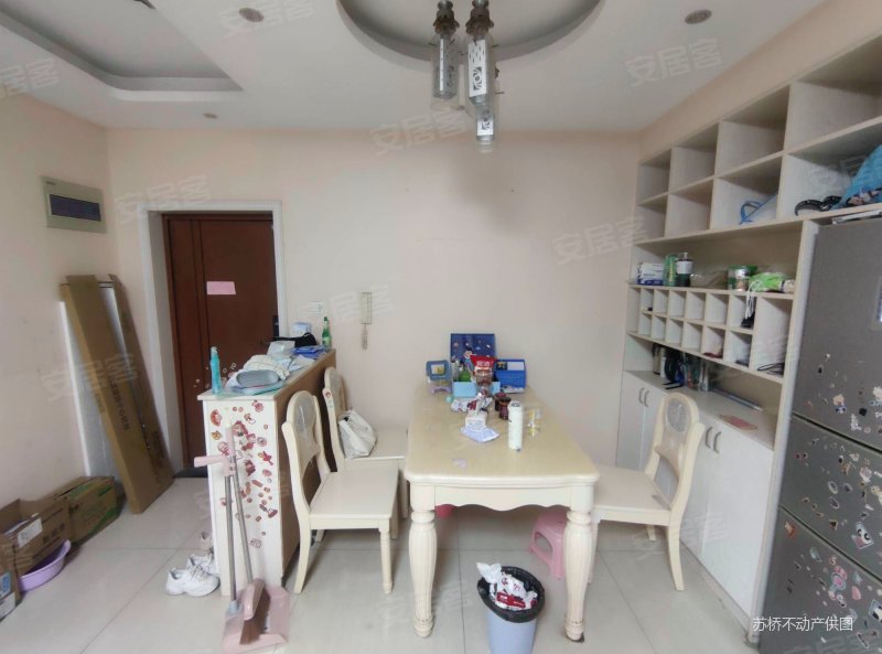 凤凰名城 地铁口 好楼层  采光好 周边配套齐全 主营小区