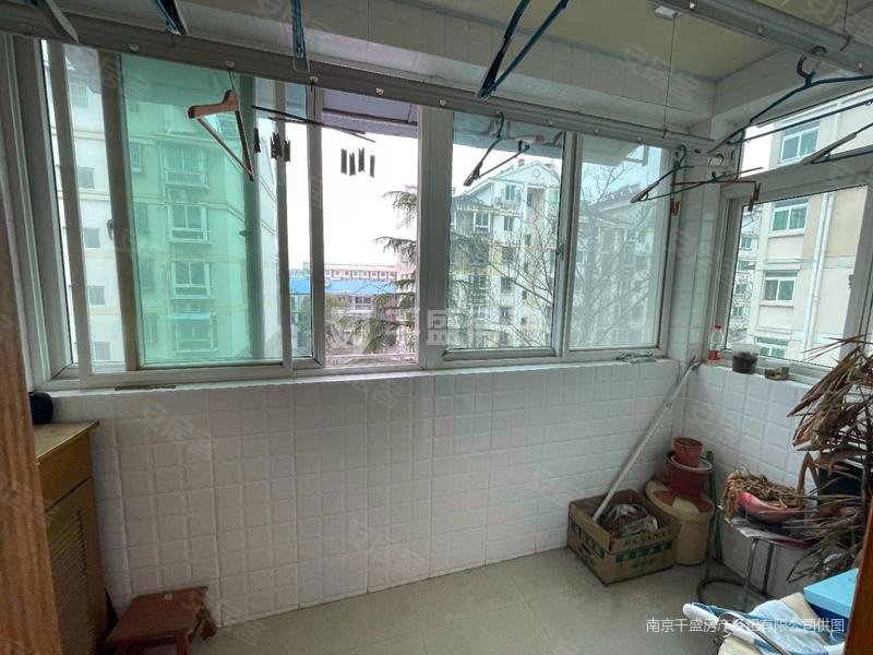 总价不超八十 龙海南苑 四房两卫 中间好楼层 双语,龙海新加坡花园城