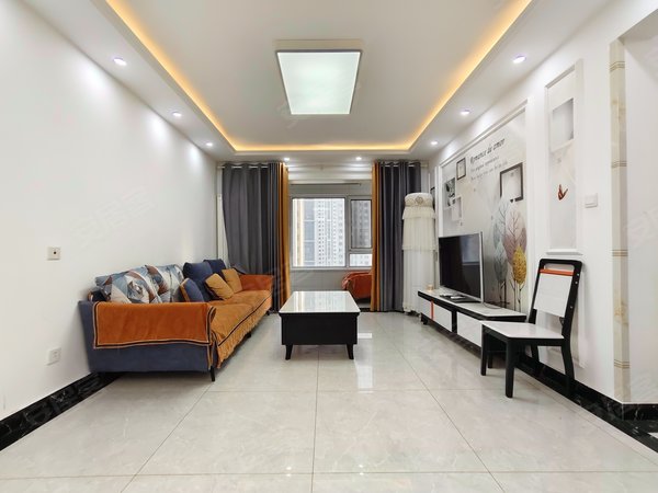 济南历城历城周边中海珑湾小区华山湖畔中海珑湾小区 精装三室两厅