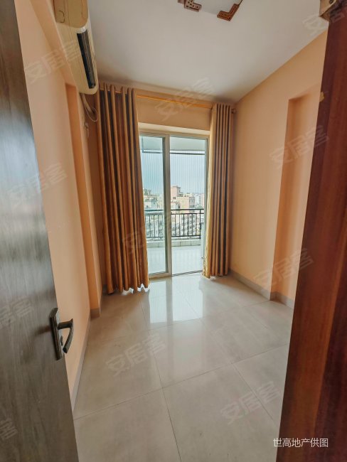 健逸天地三房双阳台双卫出售高楼层采光好业主急售价格可谈