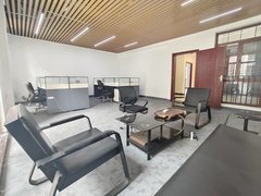 深圳龙岗坂田新上 可商办联排别墅 房间已隔好 位置安静 带车位 可看房出租房源真实图片