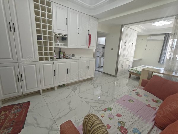 【多图】吉利花园,南营门租房,吉利花园!精装一室一厅出租!