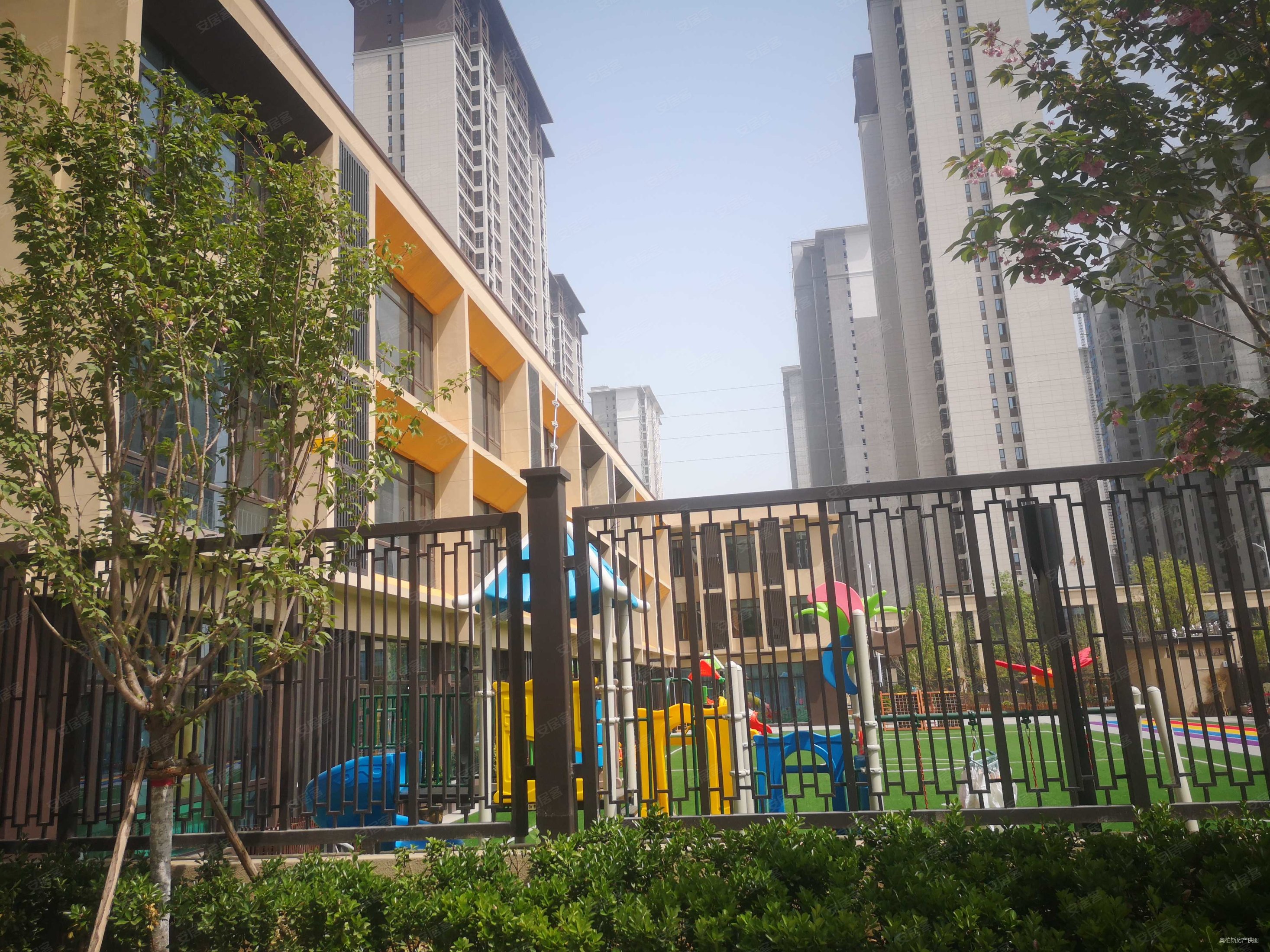 急售 捡漏 泾河新城,泾河四小三室两厅两卫,价格可谈,金辉城二手房