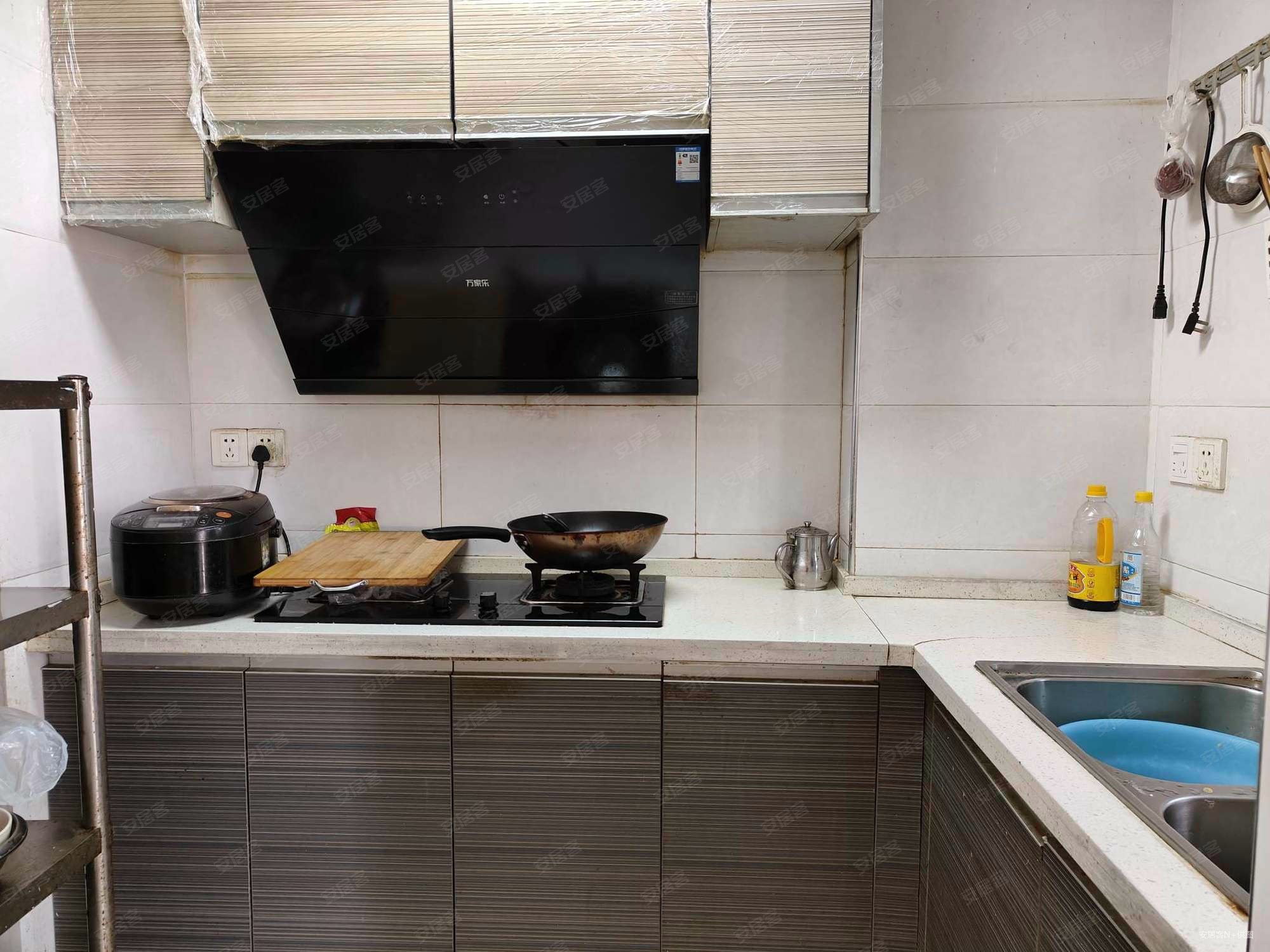 众联天美国际2室2厅2卫43.04㎡北42万