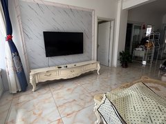 盘锦盘山府前大街县高附近,三年4万,南北通透,随时能看,有空调出租房源真实图片